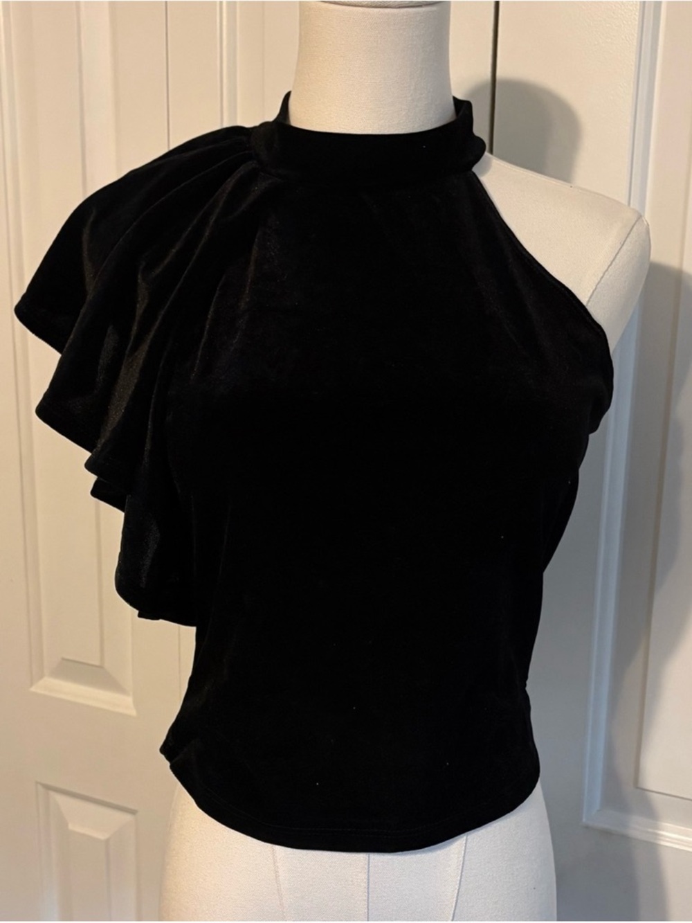 Black Velvet One-Shoulder Ruffle Women's Dress